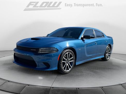Used 2023 Dodge Charger R/T w/ Cold Weather Package image 4