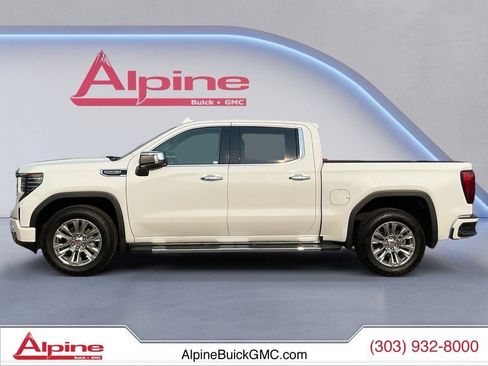 Used 2022 GMC Sierra 1500 Denali AWD/4WD image 2
