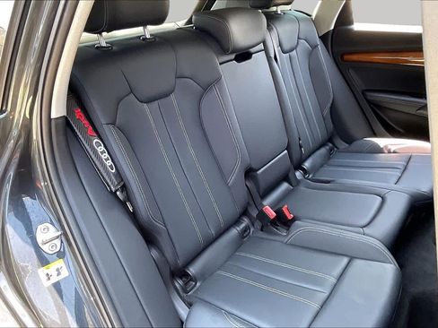 Used 2023 Audi Q5 2.0T Premium Plus w/ Premium Plus Package AWD/4WD image 20