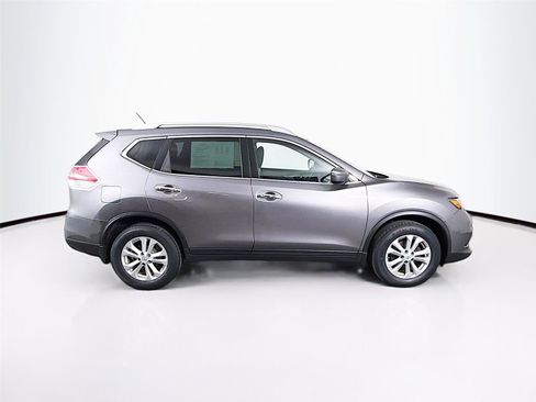 Used 2016 Nissan Rogue SV AWD/4WD image 8