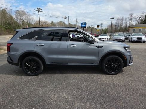 Used 2021 Kia Sorento EX image 8