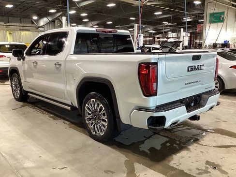 Used 2024 GMC Sierra 1500 Denali Ultimate image 9