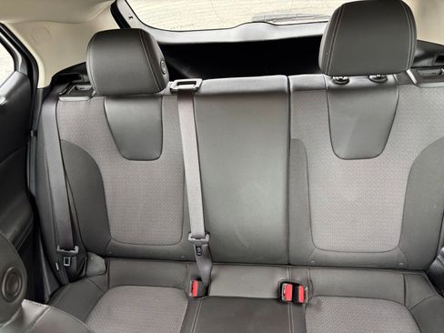 Used 2025 Buick Encore GX Preferred FWD image 34