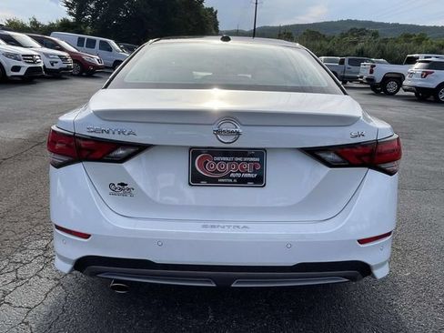 Used 2023 Nissan Sentra SR w/ SR Premium Package FWD image 3