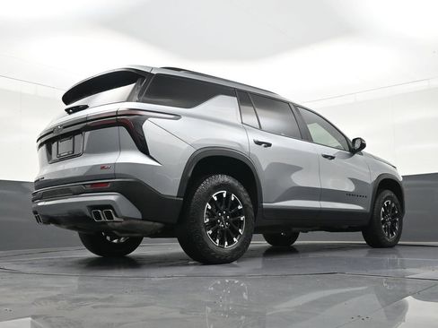 Used 2025 Chevrolet Traverse Z71 AWD/4WD image 28