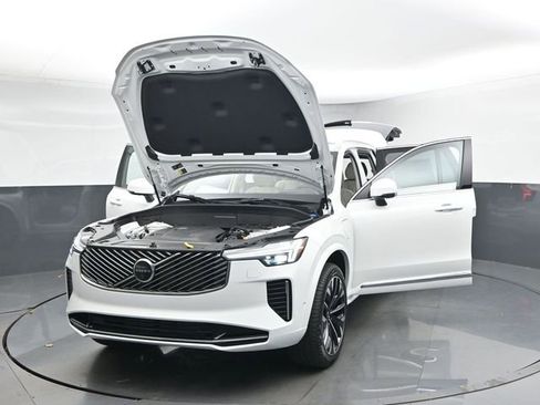New 2026 Volvo XC90 T8 Ultra w/ Protection Package Premier AWD/4WD image 54