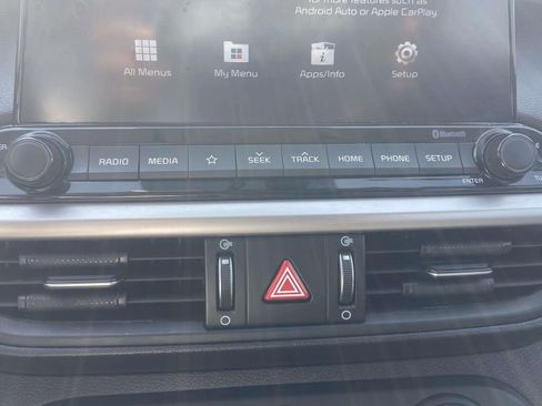 Used 2021 Kia Forte LXS FWD image 28