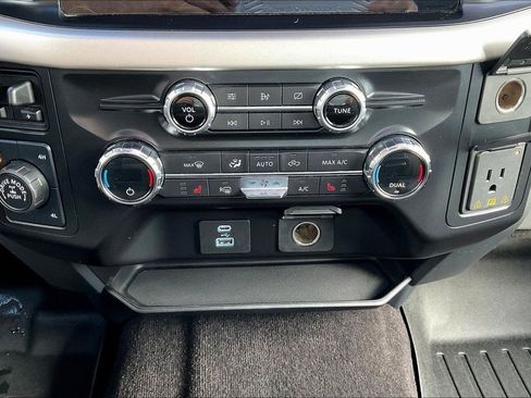 Used 2021 Ford F150 XLT w/ Equipment Group 302A High image 26