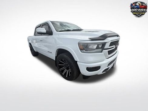 Used 2022 RAM 1500 Laramie AWD/4WD image 1