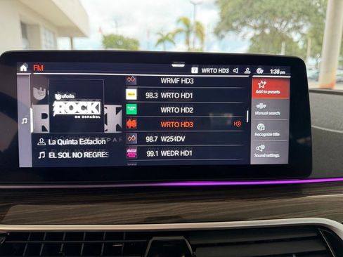 Used 2023 BMW 530i w/ M Sport Package RWD image 8