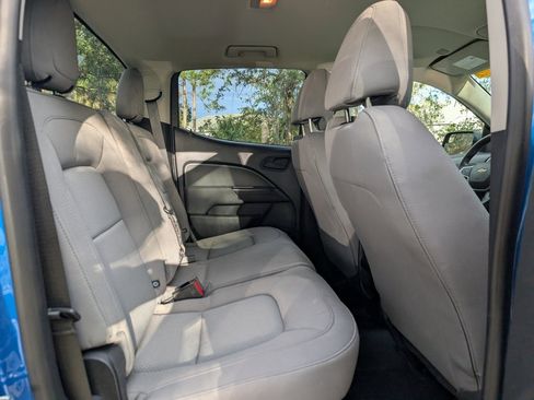 Used 2022 Chevrolet Colorado W/T w/ Custom Special Edition image 20