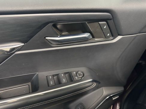 Used 2024 GMC Acadia Elevation w/ Black Edition image 15