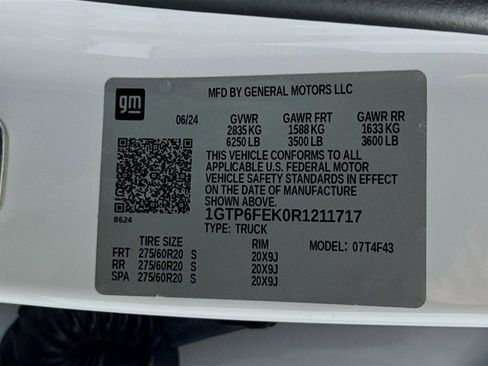 Used 2024 GMC Canyon Denali AWD/4WD image 34