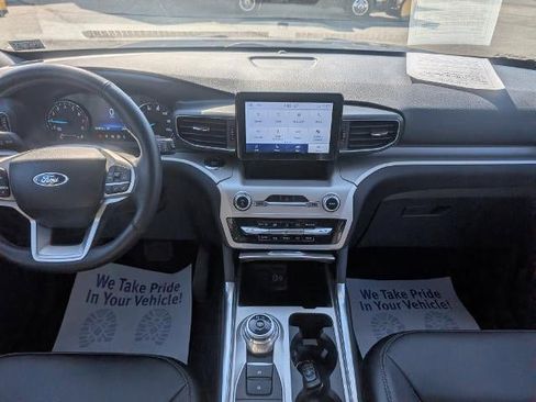 Used 2023 Ford Explorer XLT w/ Equipment Group 202A image 13