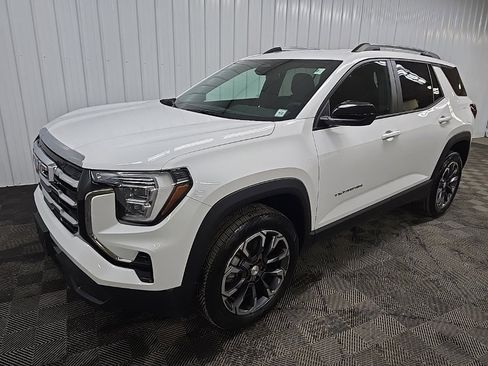 Used 2025 GMC Terrain Elevation w/ Elevation Premium Package image 8