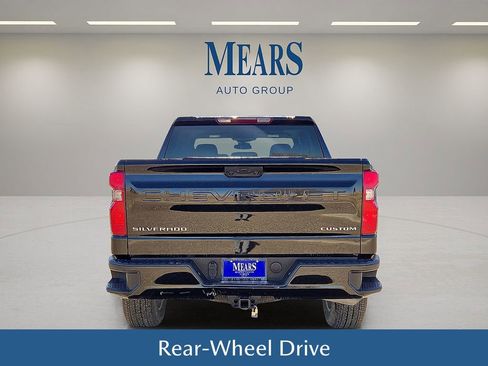 Used 2024 Chevrolet Silverado 1500 Custom image 5