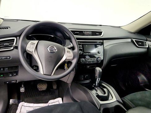 Used 2016 Nissan Rogue S AWD/4WD image 12