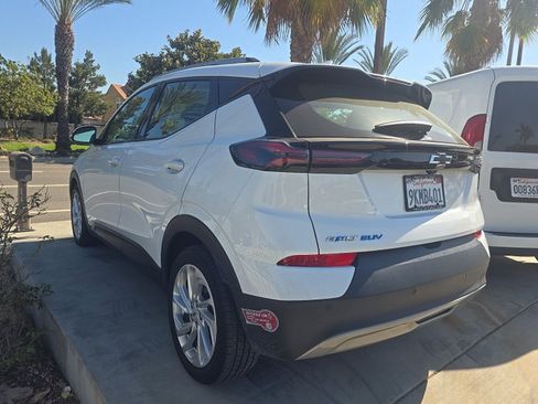 Used 2023 Chevrolet Bolt EUV LT w/ Driver Confidence Package FWD image 3