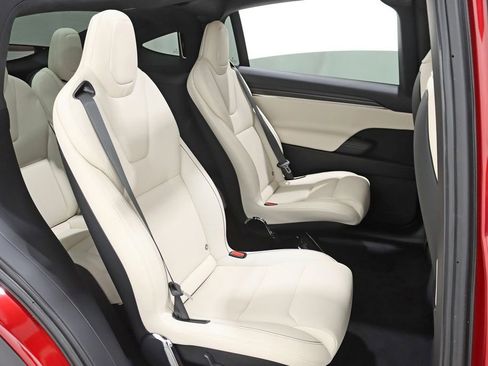 Used 2023 Tesla Model X Plaid image 32