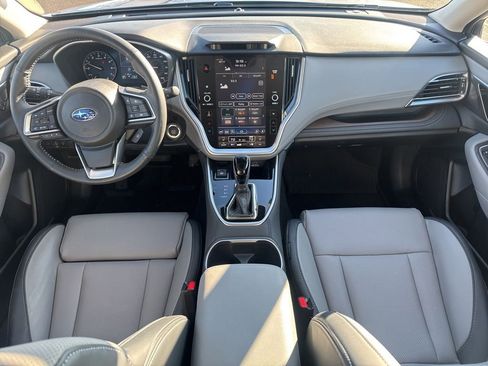 Used 2025 Subaru Outback Limited image 25