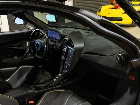 Used 2019 McLaren 720S Performance image 30