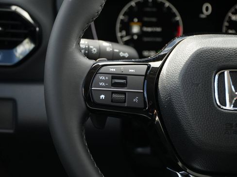 New 2025 Honda Pilot Touring image 25