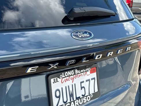 Used 2025 Ford Explorer Active w/ Active Comfort Package image 6
