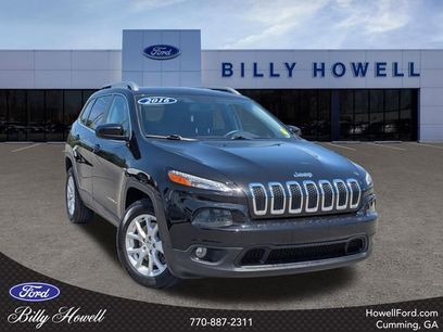 Used 2016 Jeep Cherokee Latitude w/ Comfort & Sound Group