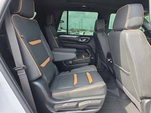 Used 2024 GMC Yukon AT4 w/ AT4 Premium Plus Package image 16
