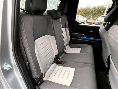 Certified 2025 Toyota Tacoma TRD Off-Road image 19