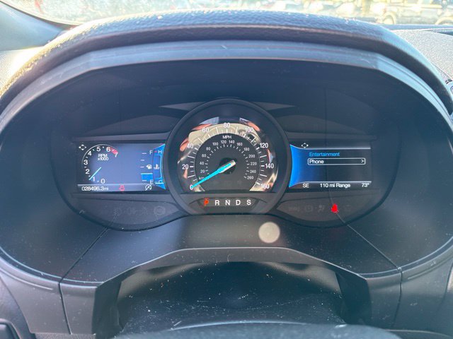 Used 2024 Ford Edge ST-Line w/ Class II Trailer Tow Package AWD/4WD image 8