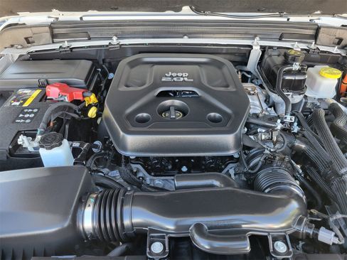 Used 2023 Jeep Wrangler Sahara image 26