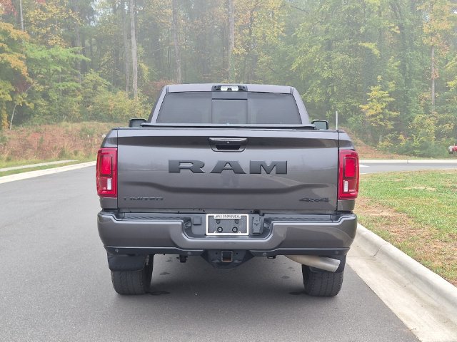 Used 2025 RAM 3500 Limited AWD/4WD image 4