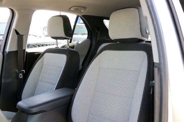 Used 2022 Chevrolet Equinox LS w/ LS Convenience Package AWD/4WD image 11