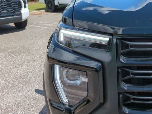 Used 2023 GMC Canyon Elevation w/ Elevation Premium Package RWD image 10