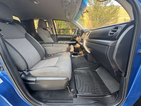 Used 2017 Toyota Tundra SR5 AWD/4WD image 22