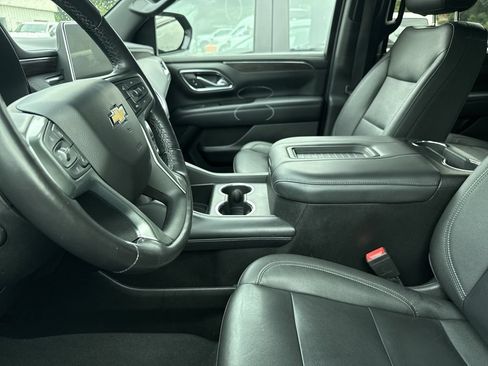 Used 2022 Chevrolet Tahoe LT w/ LT Signature Package AWD/4WD image 6