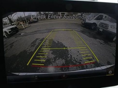 Used 2018 Mercedes-Benz GLA 250 4MATIC image 32