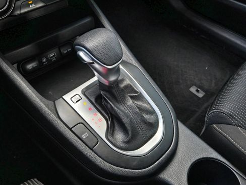 Used 2021 Kia Forte LXS image 15