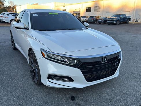 Used 2020 Honda Accord EX image 4