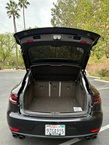Used 2017 Porsche Macan GTS AWD/4WD image 6