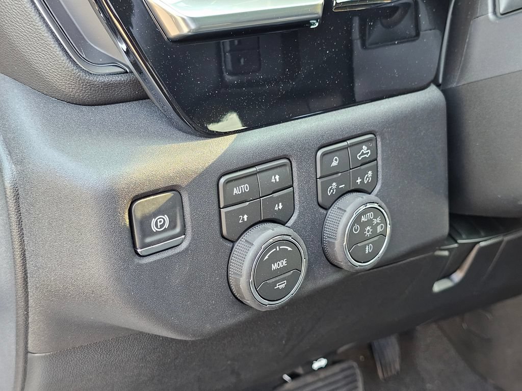 New 2026 Chevrolet Silverado 1500 RST w/ RST All Star Premium Package AWD/4WD image 27