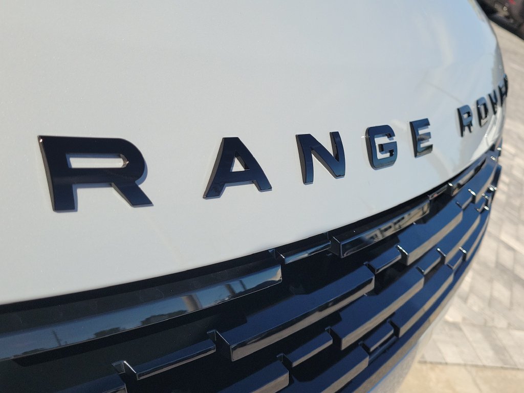 New 2027 Land Rover Range Rover Sport SV AWD/4WD image 9