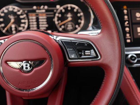 Used 2021 Bentley Continental GT V8 image 42
