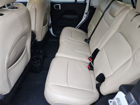 Used 2018 Jeep Wrangler Unlimited Sahara w/ LED Lighting Group image 11