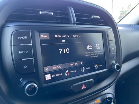 Used 2025 Kia Soul LX w/ LX Technology Package image 21