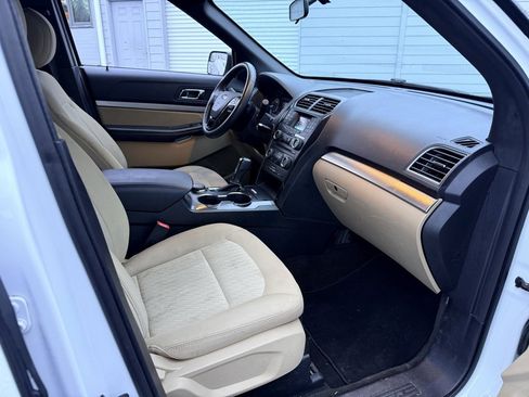Used 2016 Ford Explorer 4WD image 25