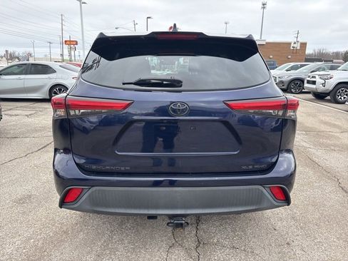 Used 2020 Toyota Highlander XLE image 4