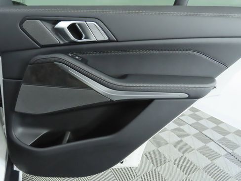 New 2026 BMW X5 xDrive40i w/ Premium Package image 28