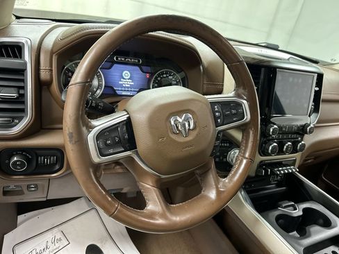 Used 2019 RAM 1500 Laramie AWD/4WD image 4